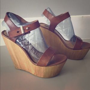 Steve Madden Beachy Wedges